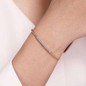 Bujukan Bracelets Holiday