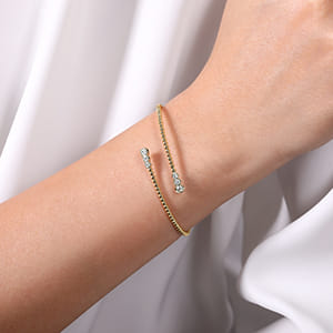 Bujukan Bracelets Holiday