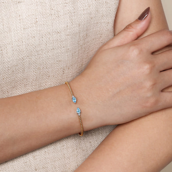 Blue Topaz vs. Aquamarine Aquamarine Bracelet