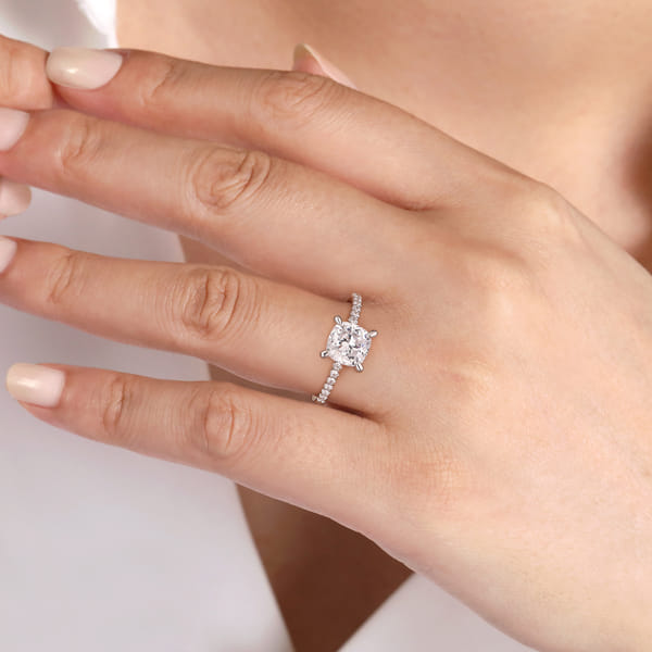 Kim Kardashian Engagement Ring Kim Kardashian Engagement Ring