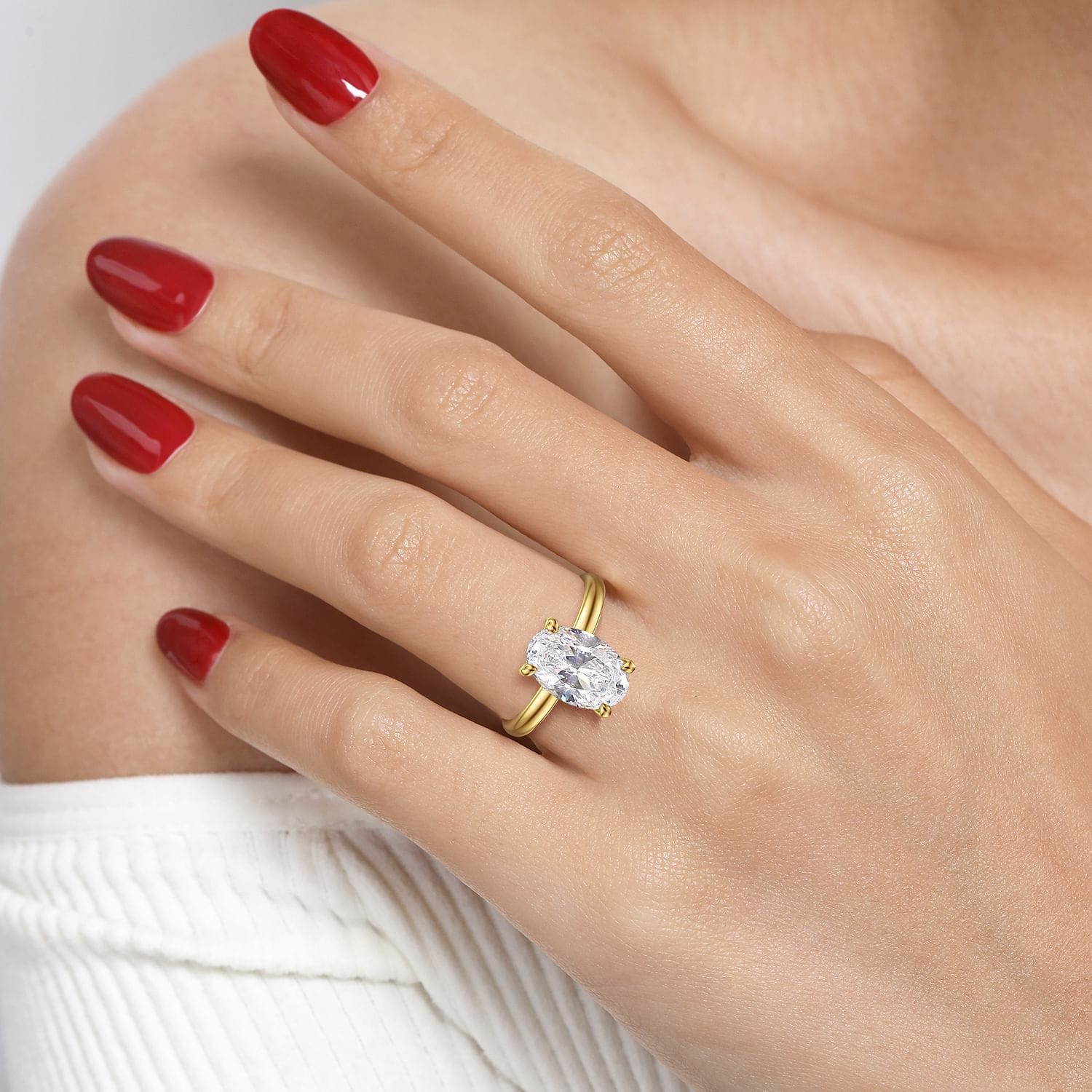 Hailey Bieber Engagement Ring