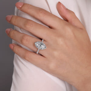  Selena Gomez Marquise Cut