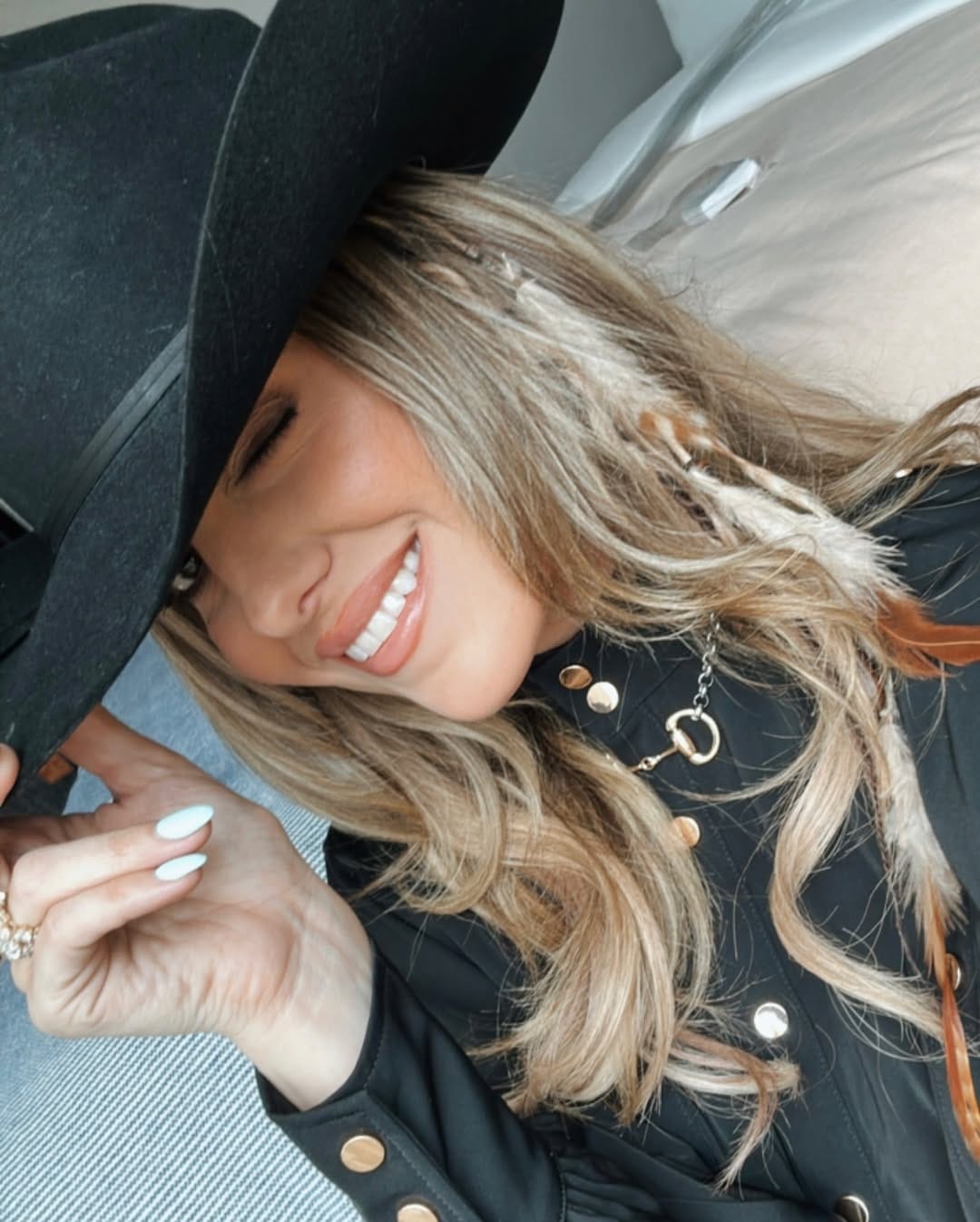 Lainey Wilson's Engagement Ring: A Chunky Trend