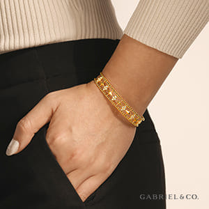 Elevate Your Look with Summer Statement Jewelry Summer Jewelry