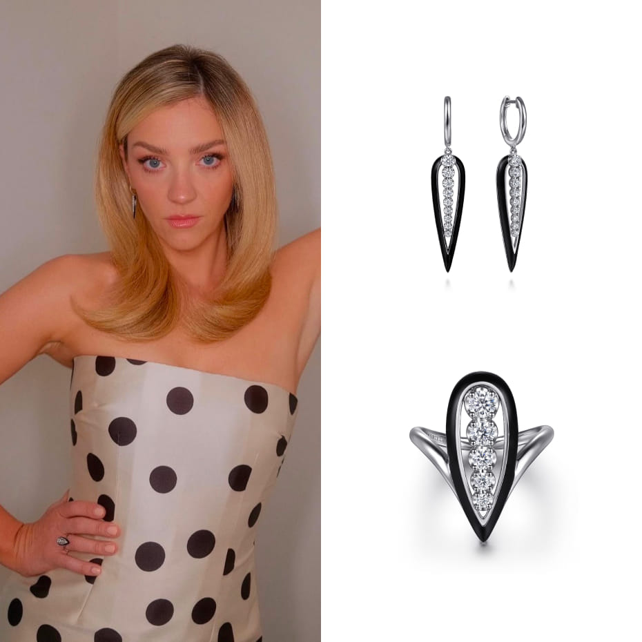 Abby Elliott attended the NBCUniversal Emmy Luncheon on behalf of All Her Fault, wearing Gabriel & Co. diamond earrings and a ring with black enamel in 14K White Gold.