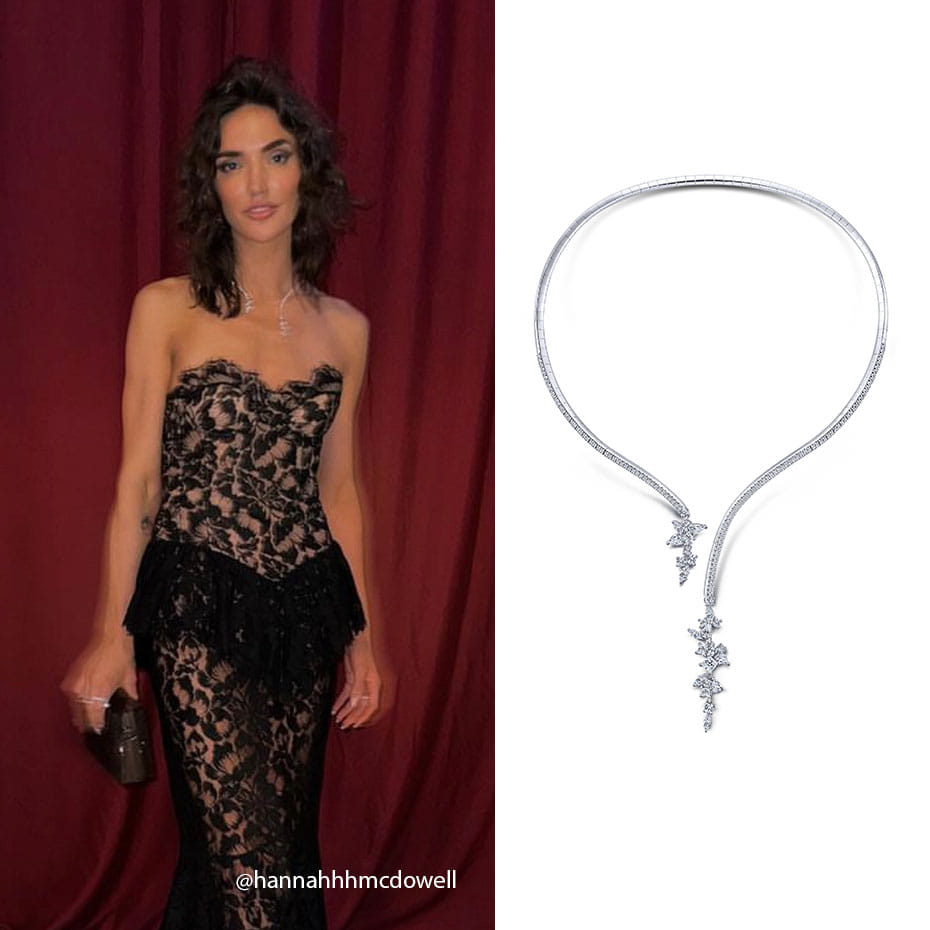 Influencer, Hailee Lautenbach wore a Gabriel & Co. necklace.