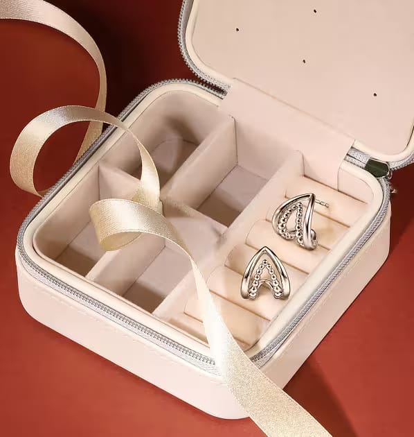 Complimentary Gift 2025