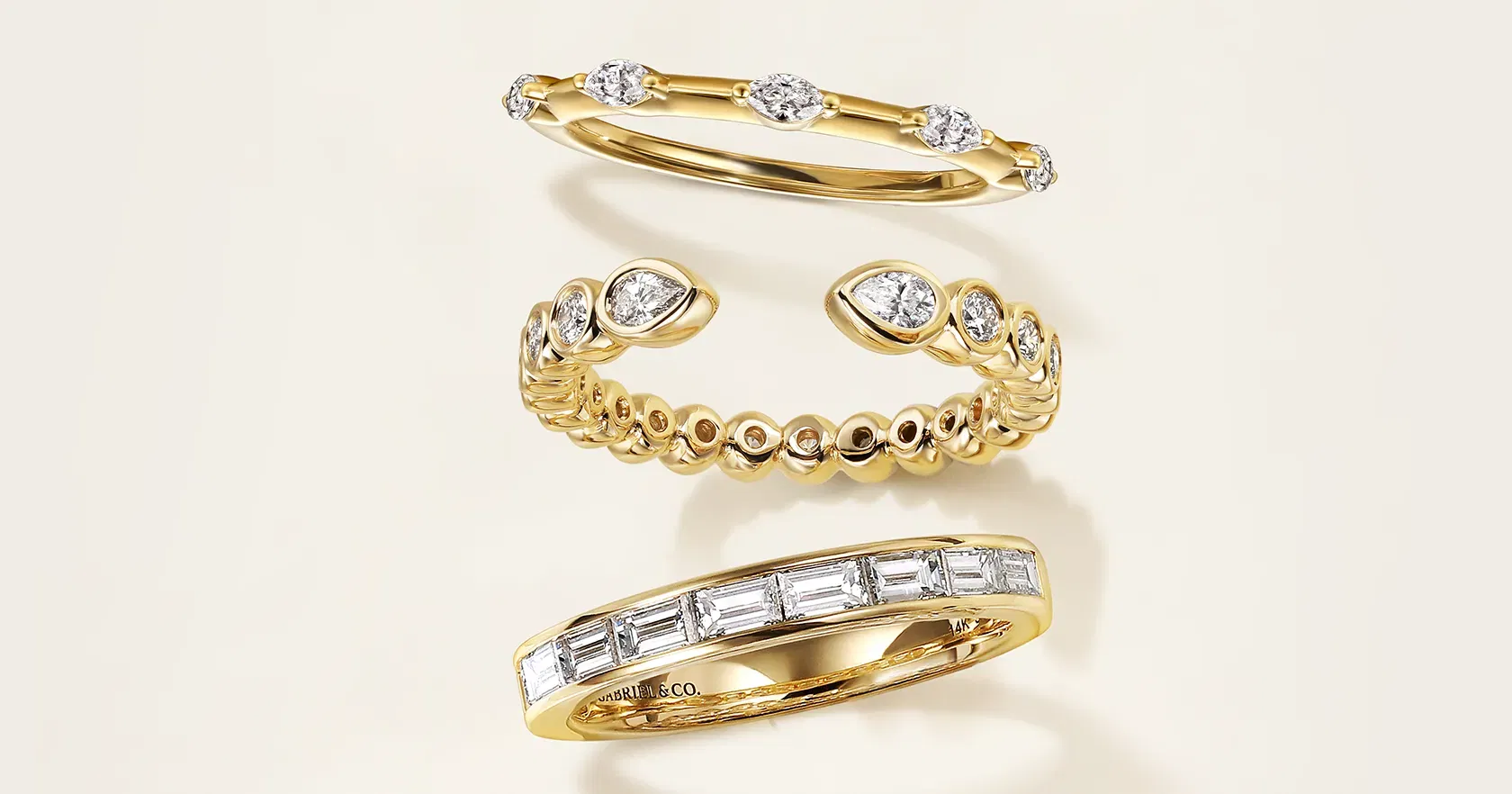 How to Choose a Wedding Ring For Her: Expert Tips