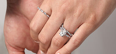 Beautiful Oval Engagement Ring Settings for Every Budget
