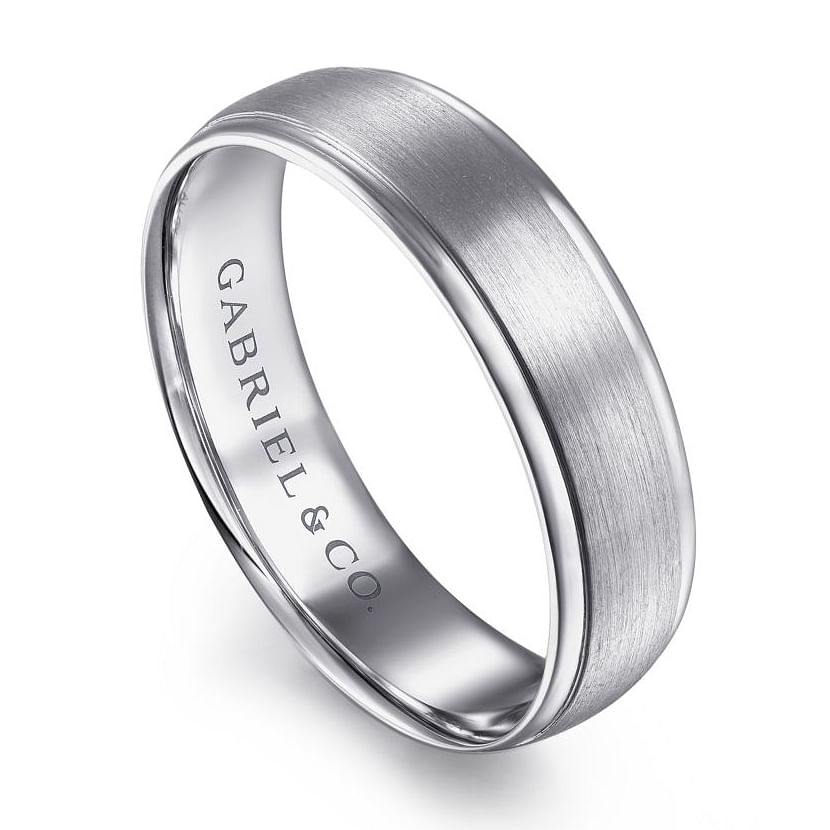 A Guide for Buying The Perfect Men’s Wedding Band