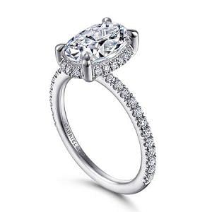 The engagement ring trends you'll see everywhere in 2022