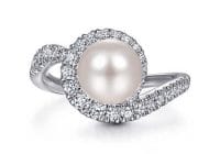 Diamond Pearl Ring