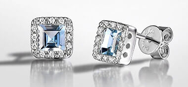Diamond Stud Earrings – Classy, Timeless Jewelry