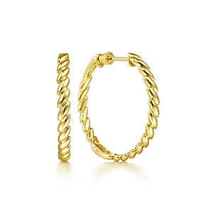 7 Gold Hoop Earrings You Can Wear from Day to Night