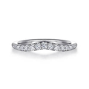 Difference Between Engagement Ring and Wedding Ring