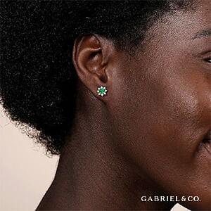 Emerald earrings 2025