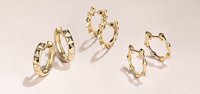 What are Huggie Earrings?