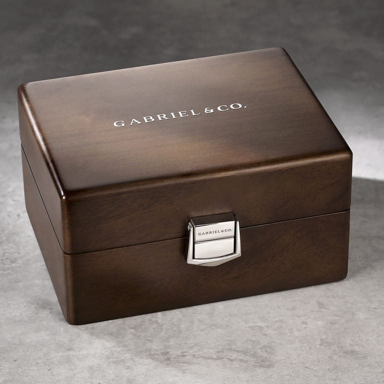 925 Sterling Silver Faceted Cross Pendant - Shot 5