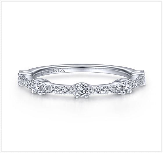 White Gold Diamond Ladies' Ring