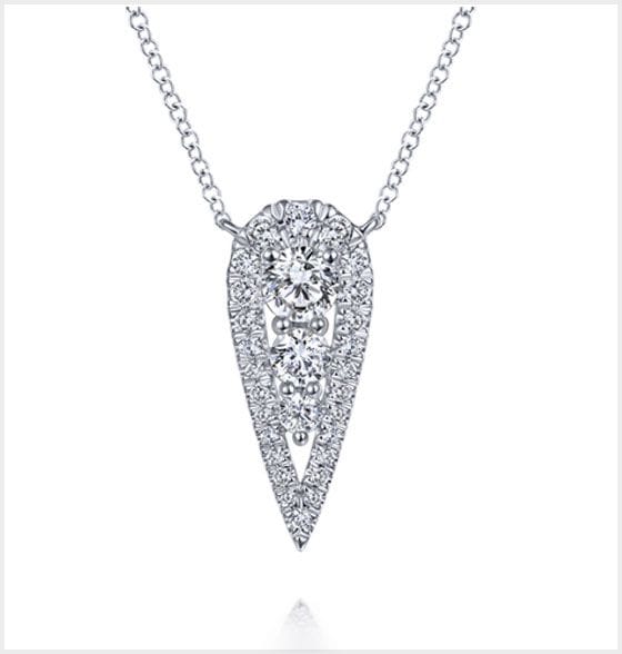 White Gold Diamond Nacklace